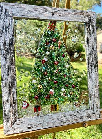 Green Christmas Tree on Glass Traditional Green Red and Gold Christmas Tree on 10”x12" Glass Red, Gold and White Beads with charms